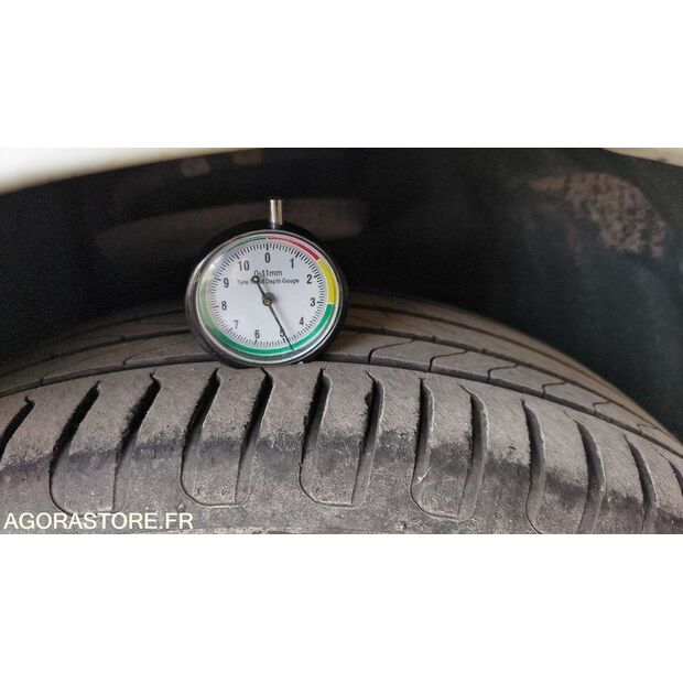 2015 Peugeot 308-46768587