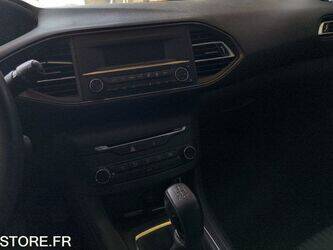 2015-peugeot-308-1445424-46768591