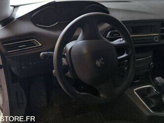 2015-peugeot-308-1445424-46768593