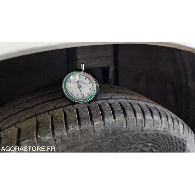 2015 Peugeot 308-46768600