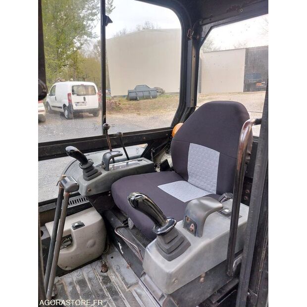 2003 Caterpillar 302.5-46768653