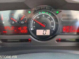 2011-renault-midlum-1445430-46768709