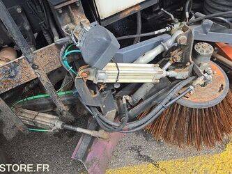 2011-renault-midlum-1445430-46768715