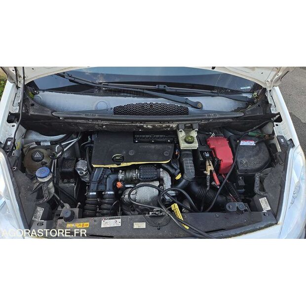 2016 Citroen BERLINGO-46768743