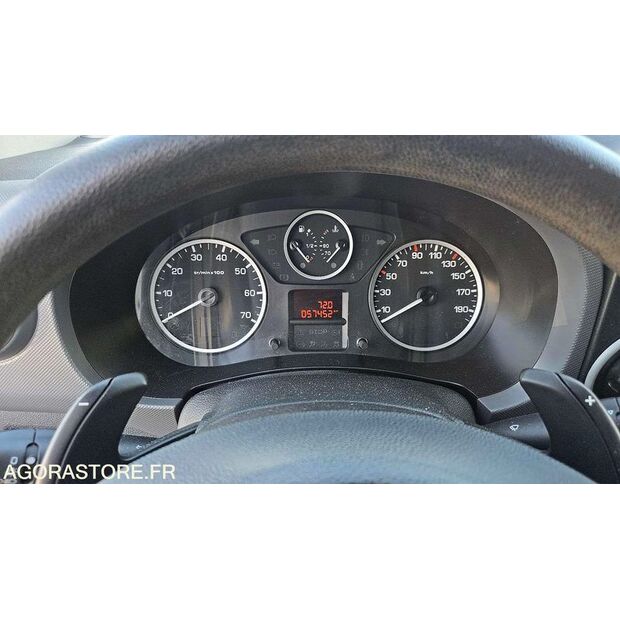 2016 Citroen BERLINGO-46768747