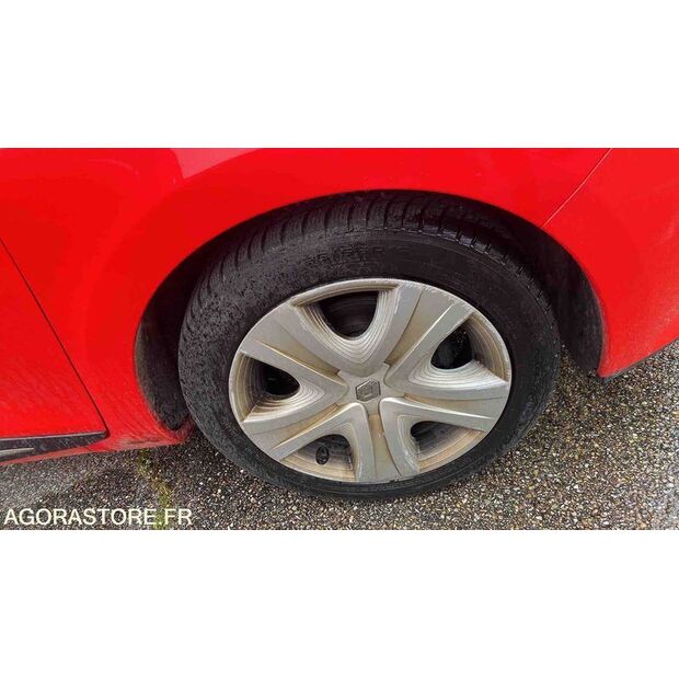 2014 رينو Clio-46768783