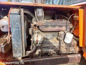 1980-fiat-780-1445439-46768841