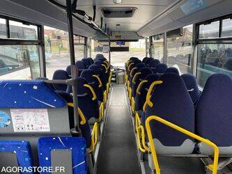 2011-mercedes-benz-intouro-1445442-46768899