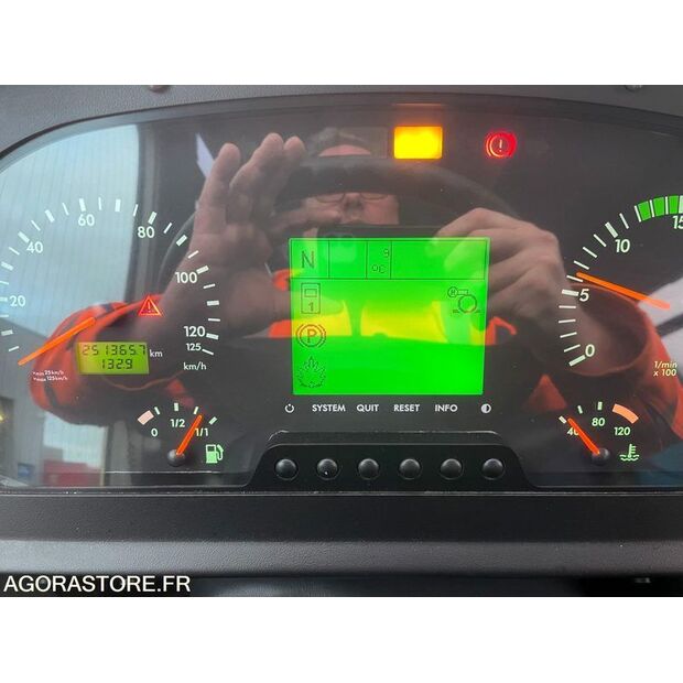 2011 Mercedes-Benz INTOURO-46768999