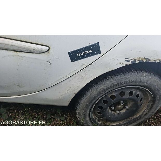 2010 Renault Clio-46769046