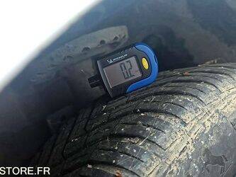 2010-renault-clio-1445456-46769050