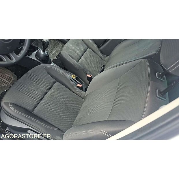 2010 Renault Clio-46769051