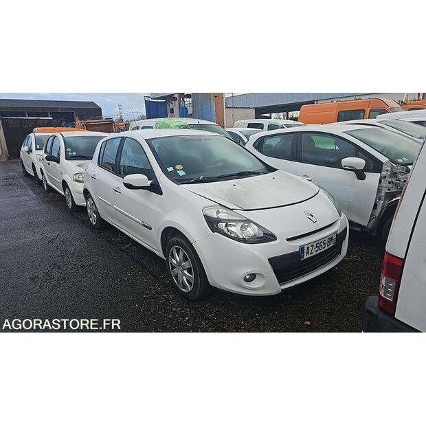 2010 Renault Clio-46769056