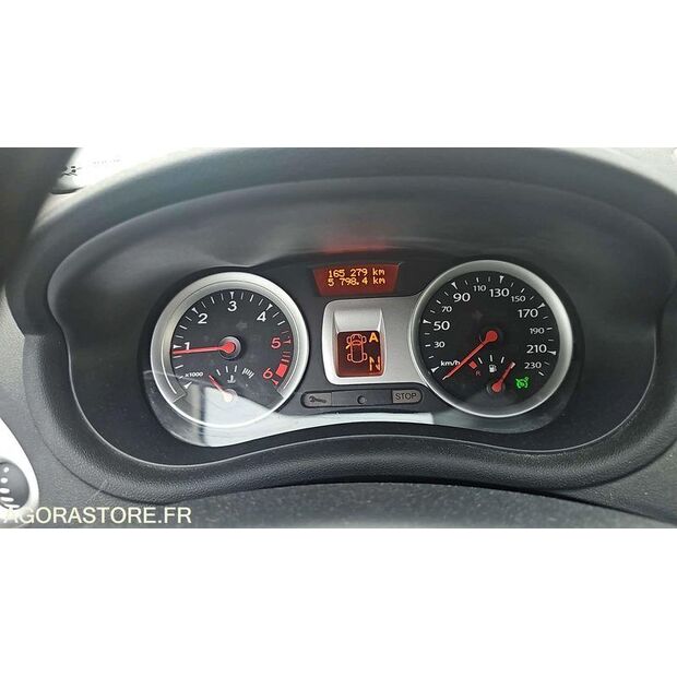 2010 Renault Clio-46769061