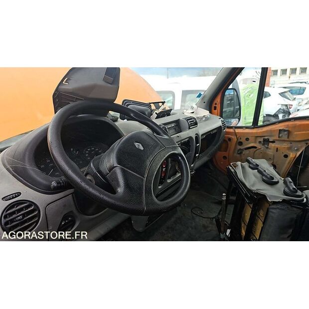 2001 Renault Master-46769070