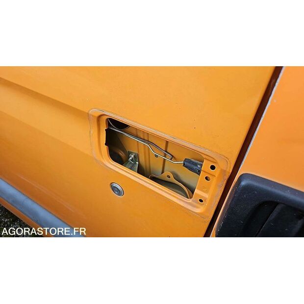 2001 Renault Master-46769086