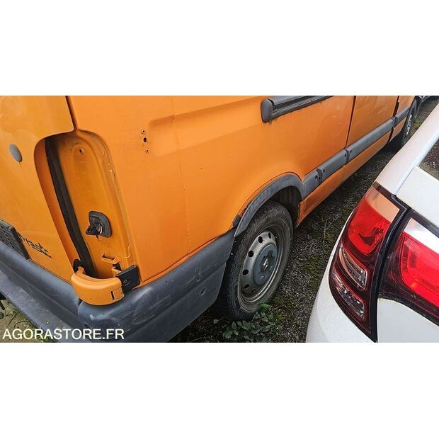 2001 Renault Master-46769087