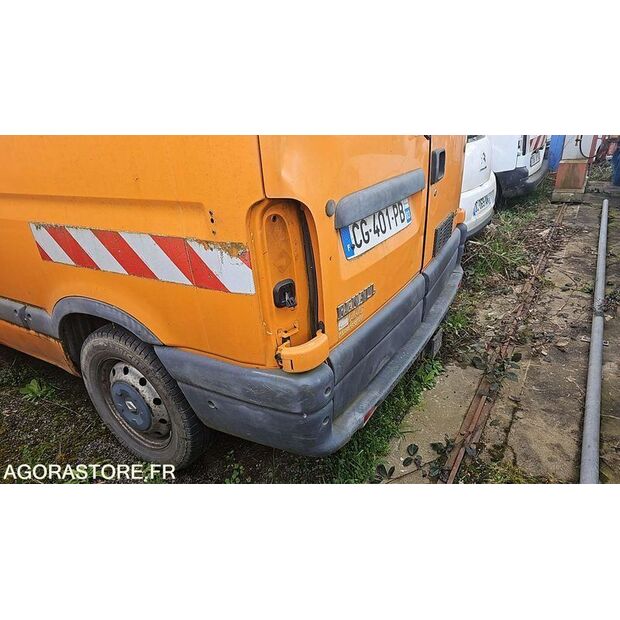 2001 Renault Master-46769089