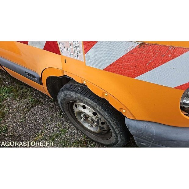 2001 Renault Master-46769094