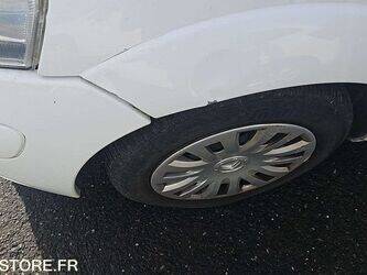 2009-citroen-c3-1445459-46769142