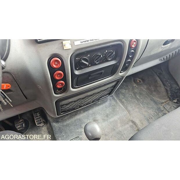 2003 Renault Master-46769180