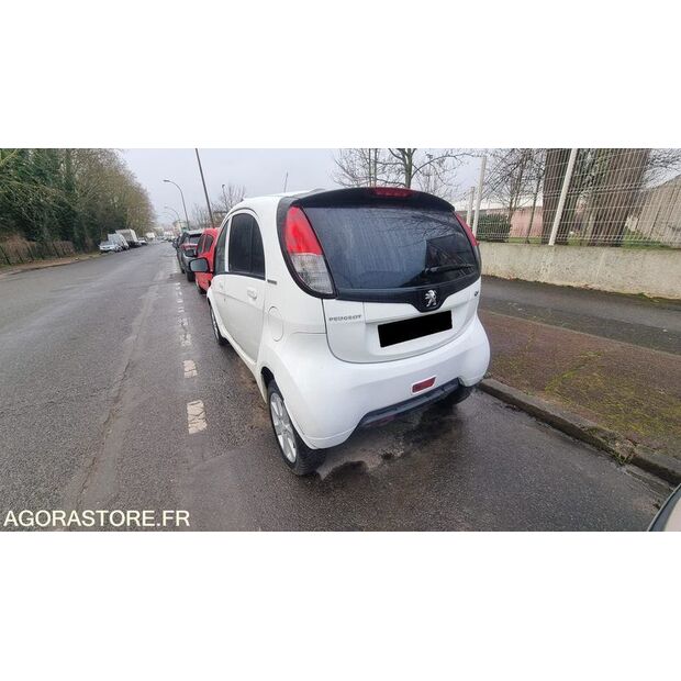2018 Peugeot ION-46769309