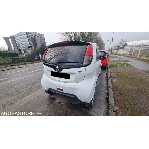 2018 Peugeot ION-46769310