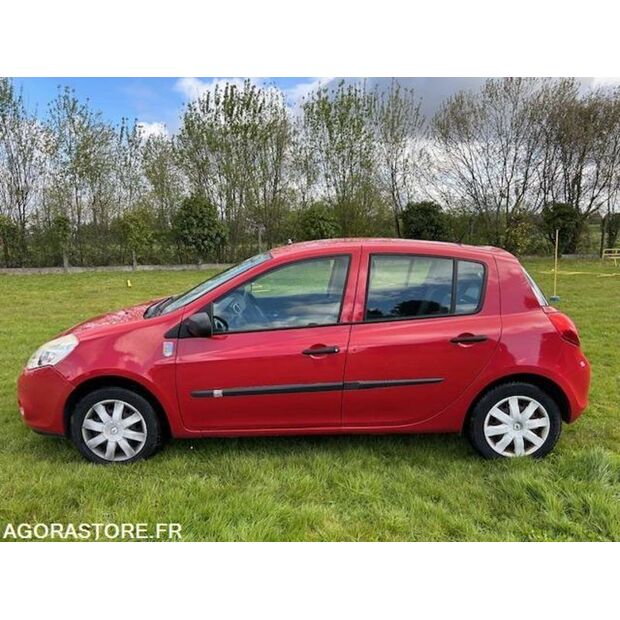 2012 Renault Clio-46769399