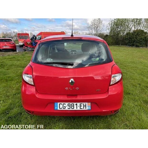 2012 Renault Clio-46769401