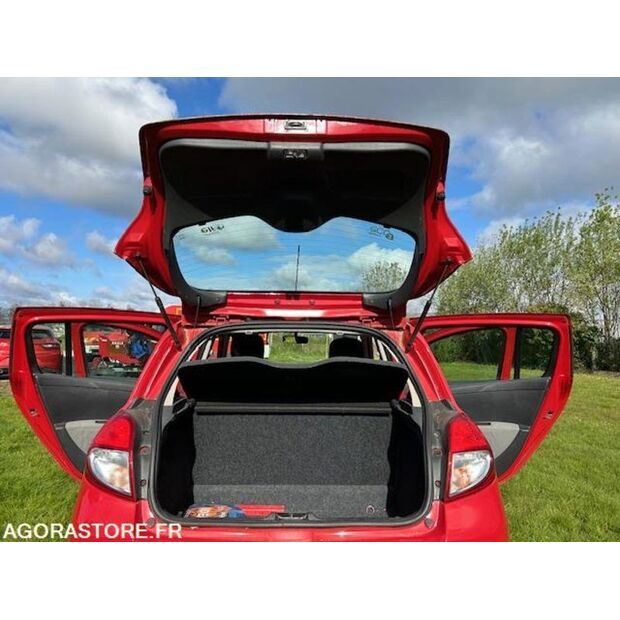 2012 Renault Clio-46769407