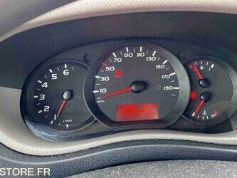 2013-renault-master-1444937-46769441