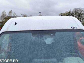 2013-renault-master-1444937-46769444