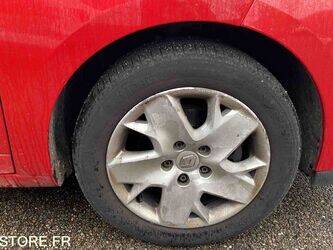 2013-renault-megane-1444943-46769524