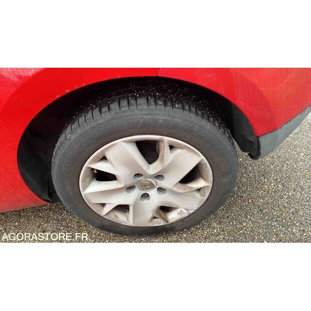 2013 Renault Megane-46769530