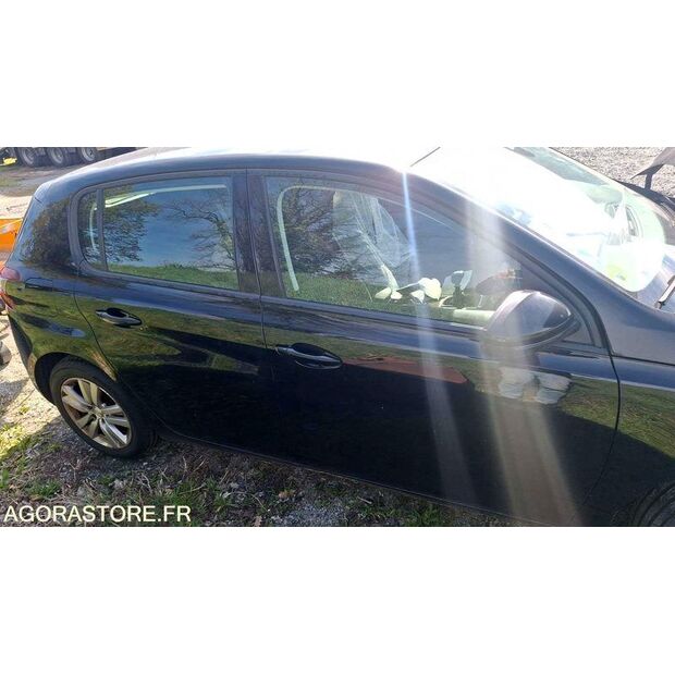 2020 Peugeot 308-46769554