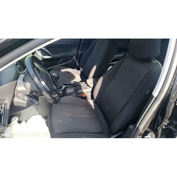 2020 Peugeot 308-46769556