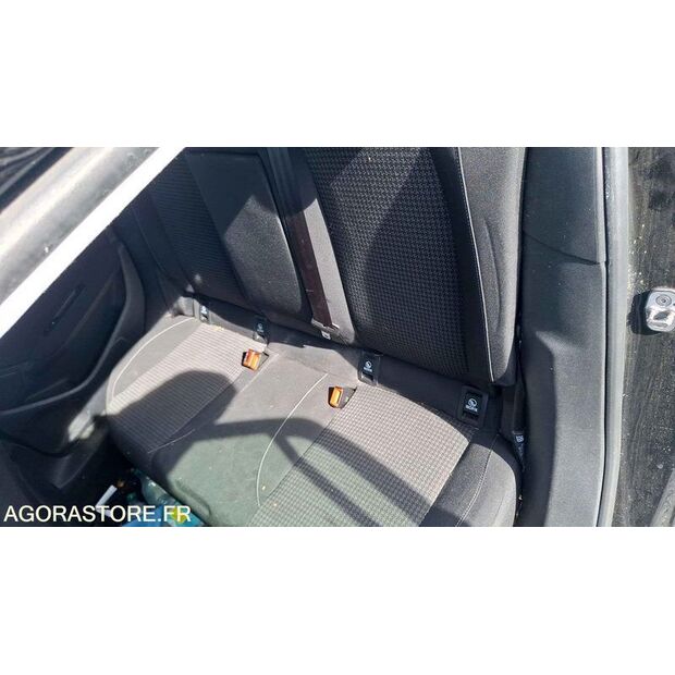 2020 Peugeot 308-46769560