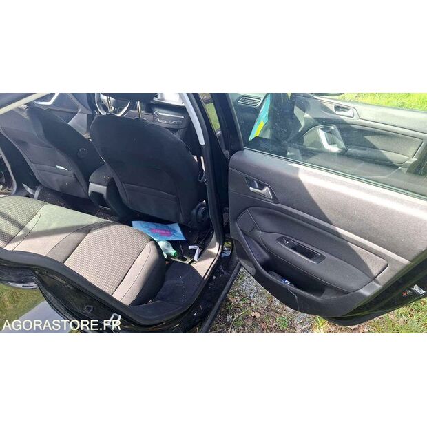 2020 Peugeot 308-46769562