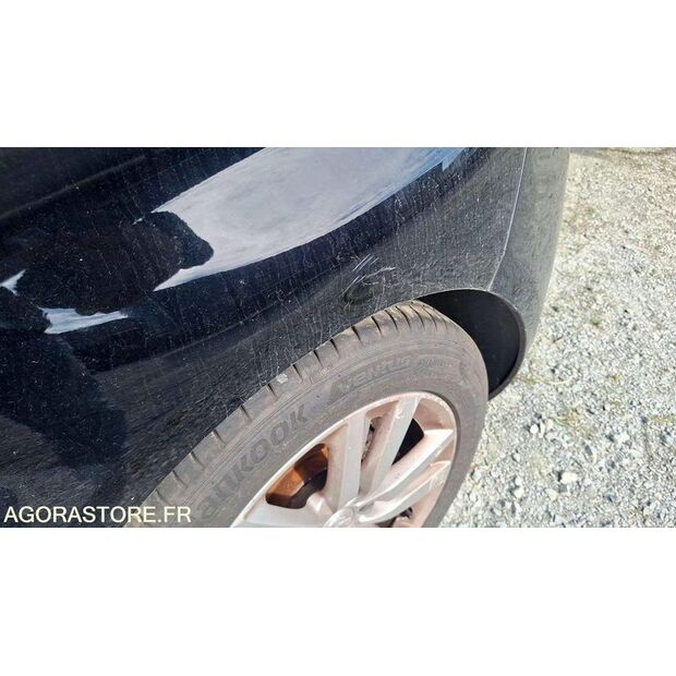 2020 Peugeot 308-46769573