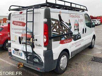 2012-renault-trafic-1444977-46769638