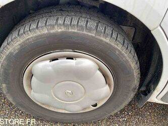 2012-renault-trafic-1444977-46769651