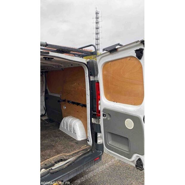 2012 Renault Trafic-46769653