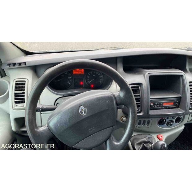 2012 Renault Trafic-46769655