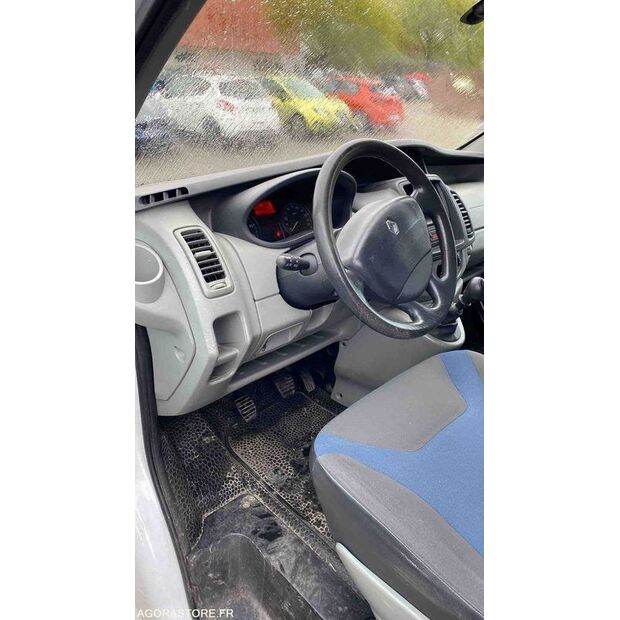 2012 Renault Trafic-46769656