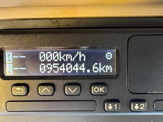 2015-scania-r450-1445079-46769935