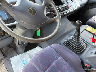 2000-mercedes-benz-atego-1823-1445475-46770000