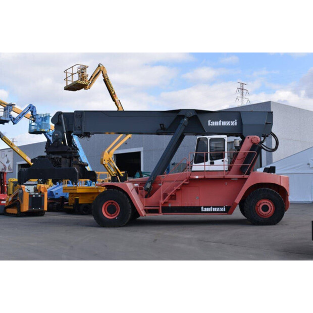 2005 فانتوزي SRP452-46770314