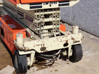 1995-jlg-cm-2546-46770408