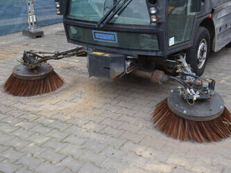 2011-schmidt-compact-200-46770563