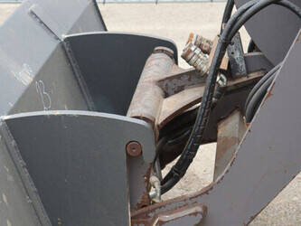 2001-volvo-l32b-z-46770642